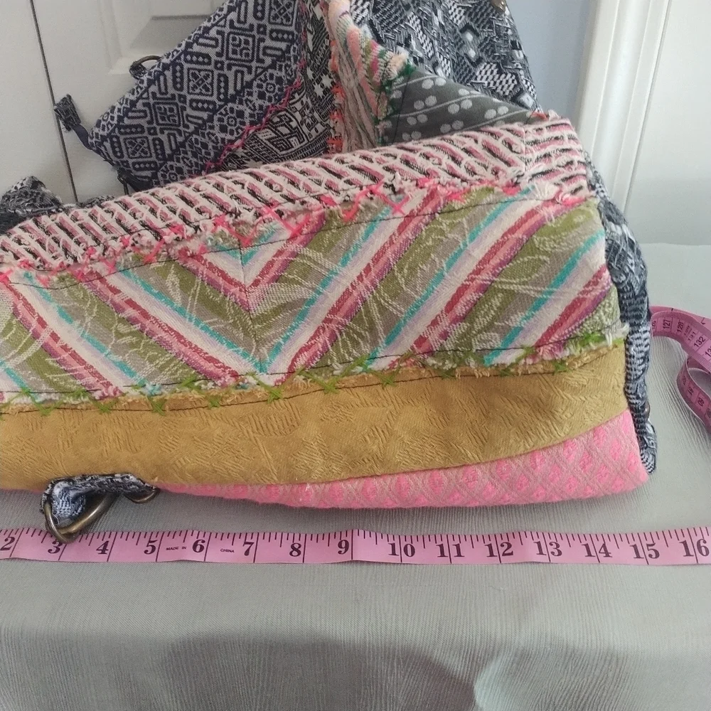 Demdaco Your Journey Multi ColorWeekender Bag Tote - Picture 13 of 14